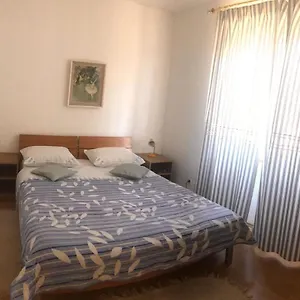 https://elena-benkovac.hotelinzadar.com