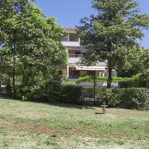 https://apartments-kump.in-istria.net